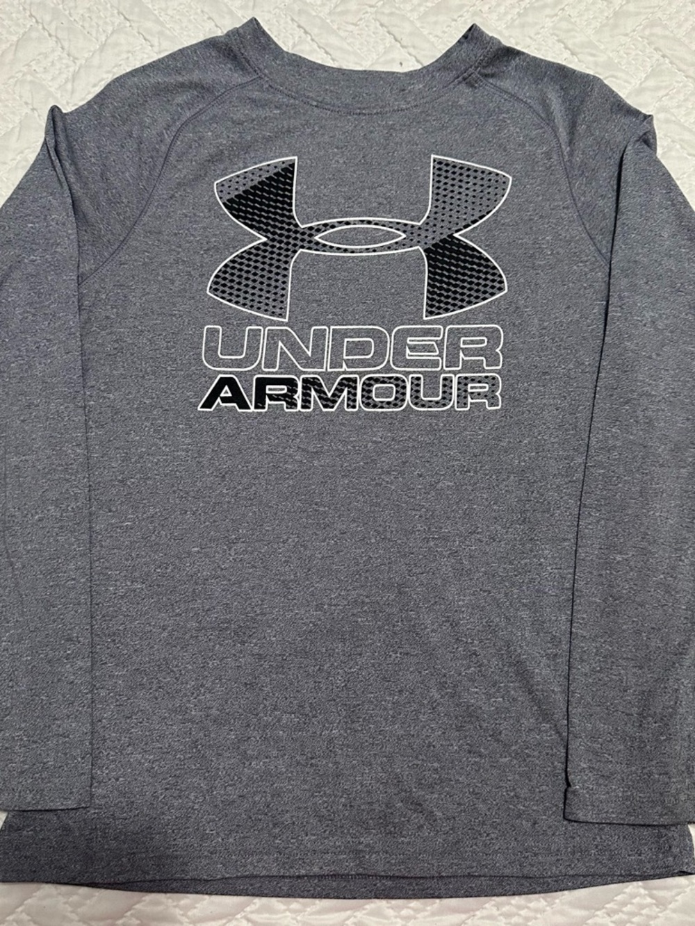 Boys Long Sleeve Under Armour- Logo Gray Shirt Youth Medium